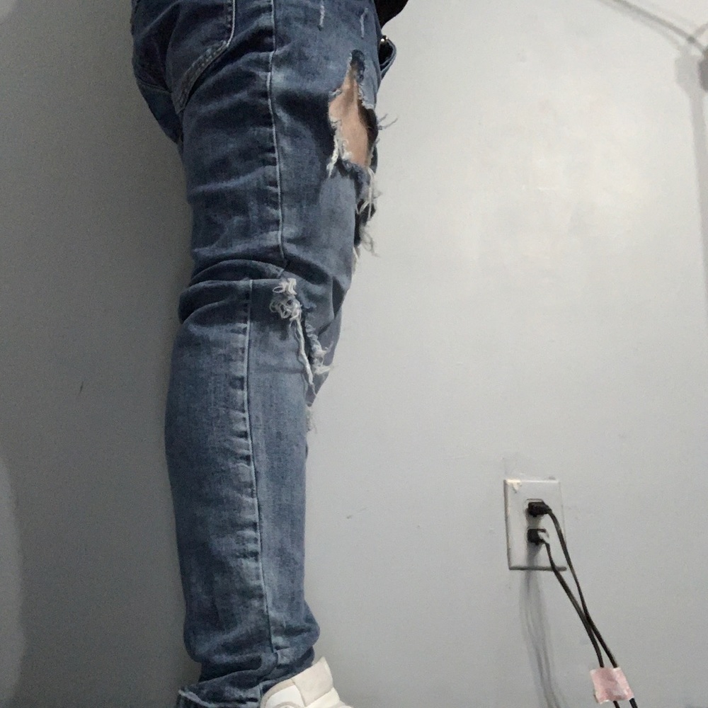 H&M Ripped Denim - Picture 3 of 7